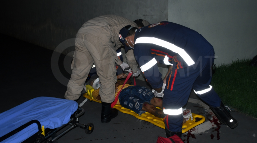 Imagem: IMG 20221029 WA0089 Batida entre moto e carro deixa motociclista ferido em cruzamento