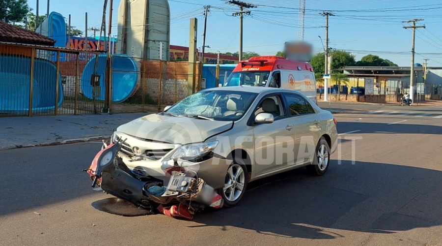 Imagem: O motociclista teve alguns ferimentos e foi encaminhado para a UPA 1 Motociclista fica ferido após causar acidente na região central