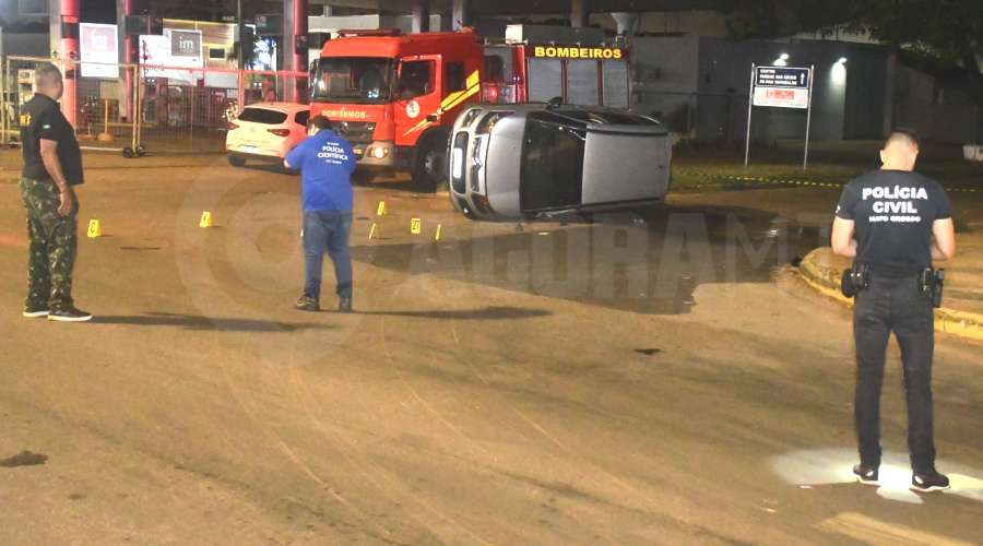 Imagem: IMG 20221210 232722 Acidente entre dois carros | Médico e esposa ficam feridos após veículo capotar em Rondonópolis