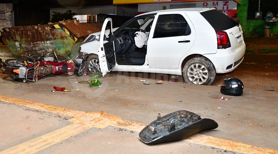 Imagem: Veiculos envolvidos na colisao Idoso de 67 anos morre após grave acidente no Parque Universitário