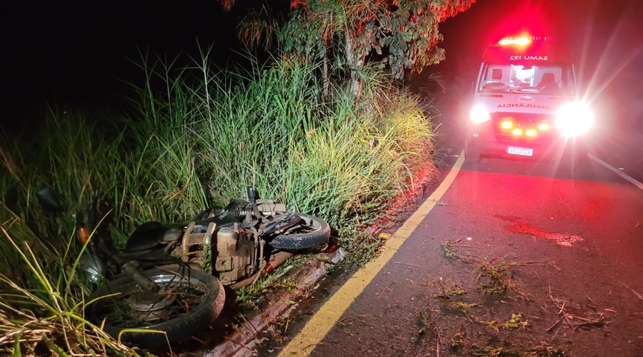 Imagem: moto 1 Dois ficam feridos após acidente na Rodovia do Peixe