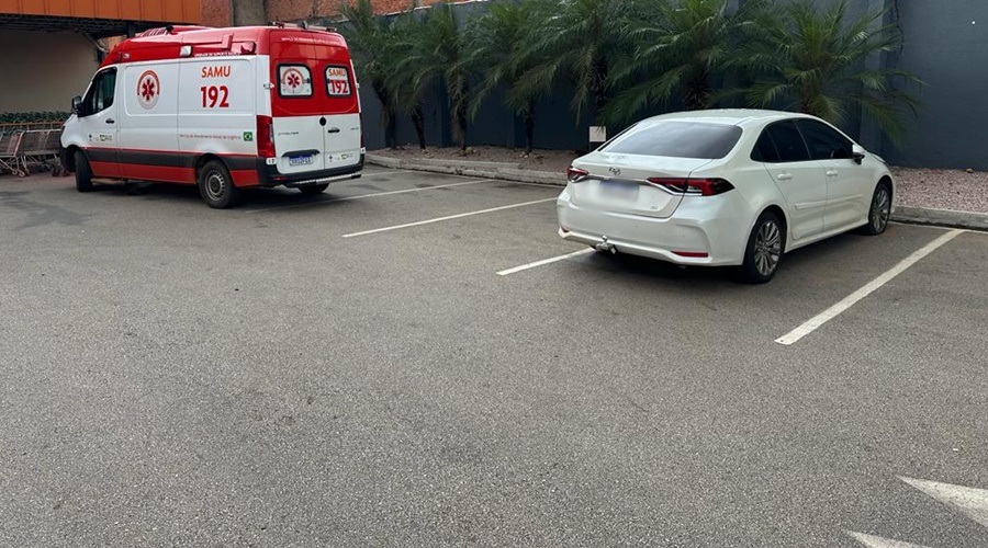 Imagem: samu atacadao Homem fica ferido após ser atingido por tiro na testa em estacionamento de supermercado