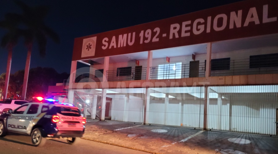 Imagem: Viatura da Policia Militar em frente do Samu Polícia Civil indicia autor de tentativa de homicídio contra namorado de ex-companheira