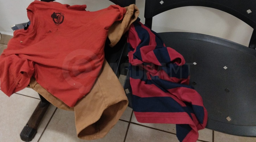 Imagem: roupas Suspeito de esfaquear e matar idoso é preso horas após o crime em Tangará da Serra